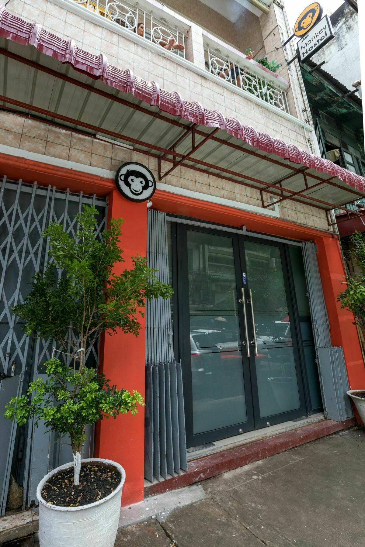 Little Monkey Hostel Yangon Esterno foto